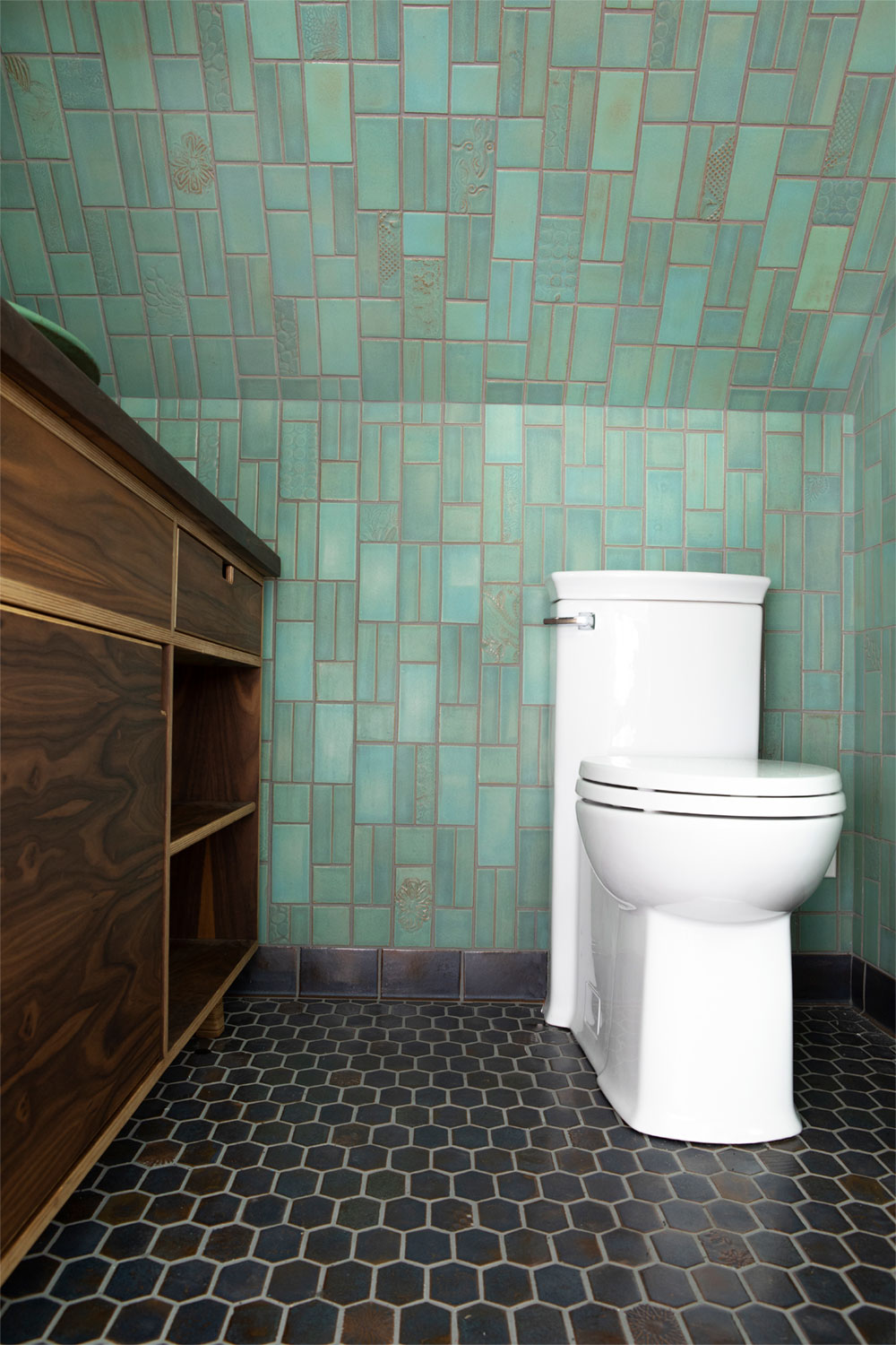 Elongated Hex floor in bathroom